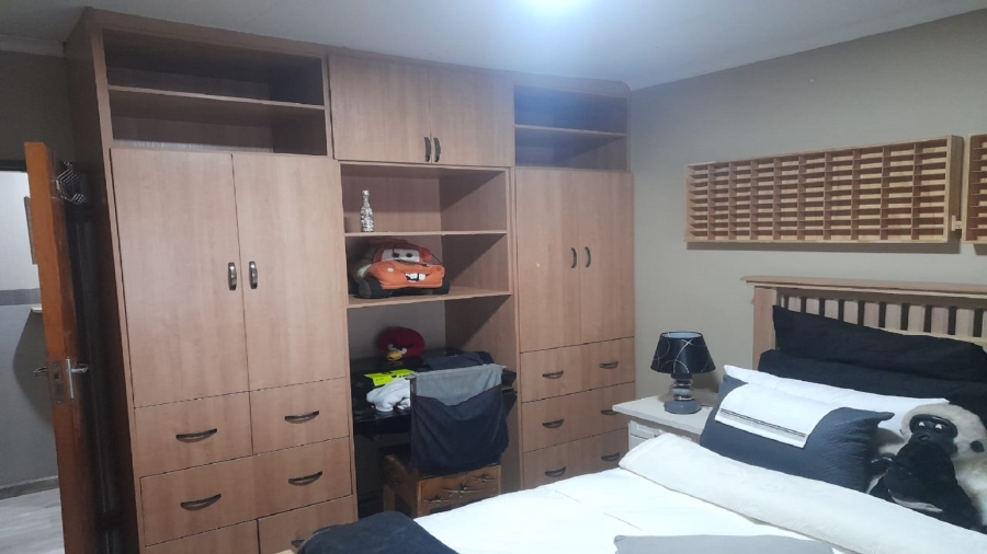 4 Bedroom Property for Sale in Vaalpark Free State